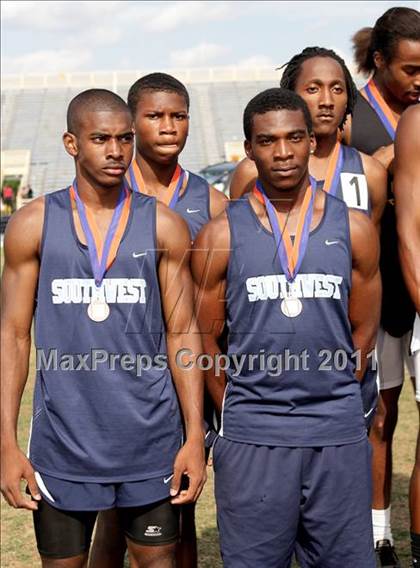 Thumbnail 2 in NCHSAA 2A Track & Field Championships photogallery.