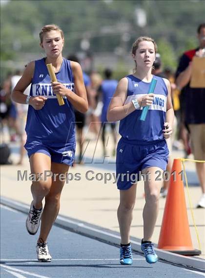 Thumbnail 1 in NCHSAA 2A Track & Field Championships photogallery.