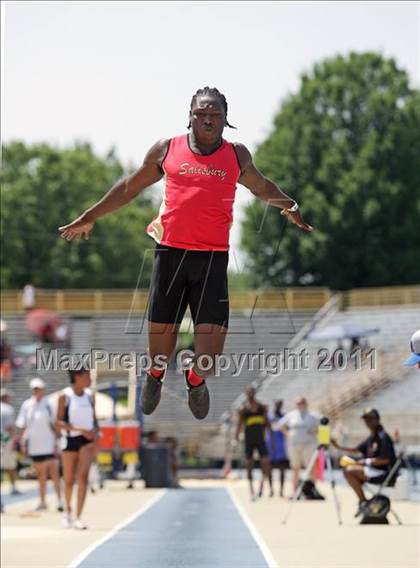 Thumbnail 3 in NCHSAA 2A Track & Field Championships photogallery.