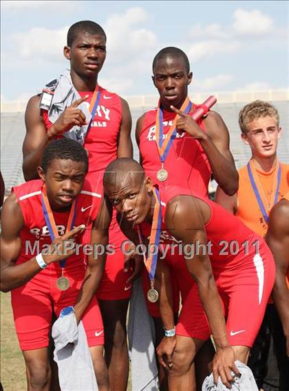 Thumbnail 1 in NCHSAA 2A Track & Field Championships photogallery.