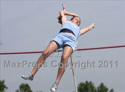 Thumbnail 3 in NCHSAA 2A Track & Field Championships photogallery.