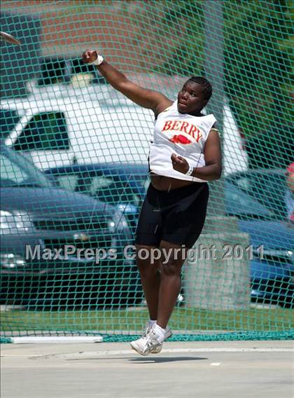 Thumbnail 3 in NCHSAA 2A Track & Field Championships photogallery.