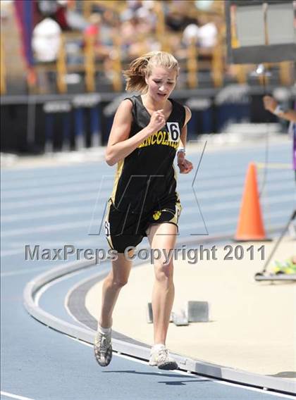 Thumbnail 3 in NCHSAA 2A Track & Field Championships photogallery.