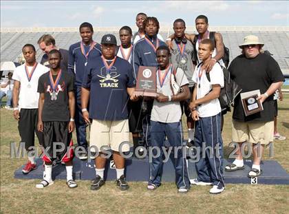 Thumbnail 1 in NCHSAA 2A Track & Field Championships photogallery.