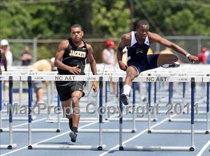 Thumbnail 1 in NCHSAA 2A Track & Field Championships photogallery.