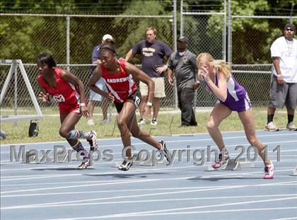 Thumbnail 2 in NCHSAA 2A Track & Field Championships photogallery.