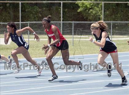 Thumbnail 3 in NCHSAA 2A Track & Field Championships photogallery.