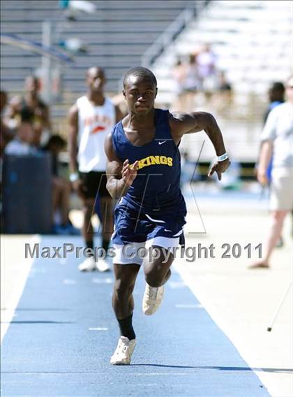 Thumbnail 2 in NCHSAA 2A Track & Field Championships photogallery.