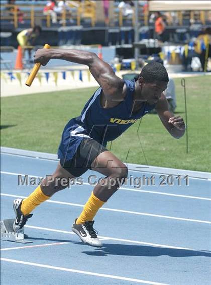 Thumbnail 3 in NCHSAA 2A Track & Field Championships photogallery.