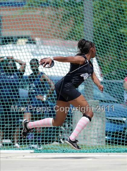 Thumbnail 1 in NCHSAA 2A Track & Field Championships photogallery.