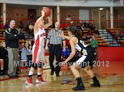 Thumbnail 2 in Newton vs. McPherson photogallery.