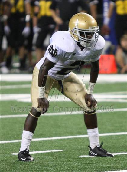 Thumbnail 2 in Klein Oak vs. Notre Dame (Kirk Herbstreit Varsity Football Series) photogallery.