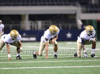 Thumbnail 1 in Klein Oak vs. Notre Dame (Kirk Herbstreit Varsity Football Series) photogallery.