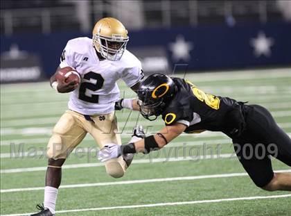 Thumbnail 1 in Klein Oak vs. Notre Dame (Kirk Herbstreit Varsity Football Series) photogallery.