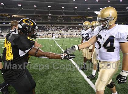 Thumbnail 2 in Klein Oak vs. Notre Dame (Kirk Herbstreit Varsity Football Series) photogallery.