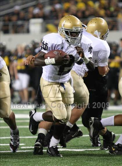 Thumbnail 3 in Klein Oak vs. Notre Dame (Kirk Herbstreit Varsity Football Series) photogallery.