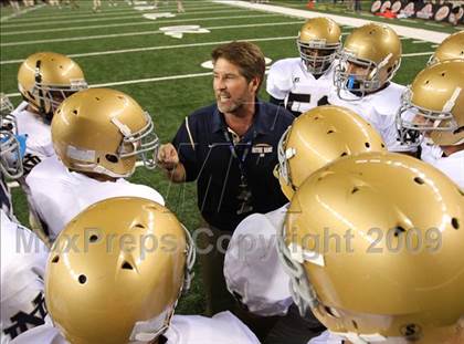 Thumbnail 1 in Klein Oak vs. Notre Dame (Kirk Herbstreit Varsity Football Series) photogallery.