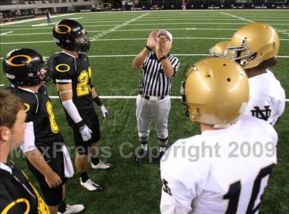 Thumbnail 3 in Klein Oak vs. Notre Dame (Kirk Herbstreit Varsity Football Series) photogallery.