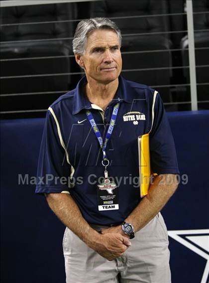 Thumbnail 1 in Klein Oak vs. Notre Dame (Kirk Herbstreit Varsity Football Series) photogallery.