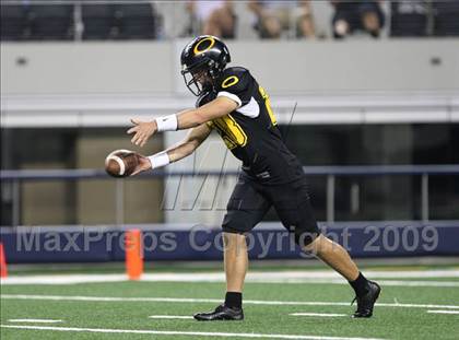 Thumbnail 2 in Klein Oak vs. Notre Dame (Kirk Herbstreit Varsity Football Series) photogallery.