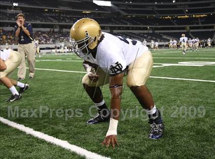 Thumbnail 2 in Klein Oak vs. Notre Dame (Kirk Herbstreit Varsity Football Series) photogallery.