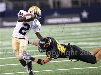 Thumbnail 2 in Klein Oak vs. Notre Dame (Kirk Herbstreit Varsity Football Series) photogallery.