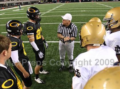 Thumbnail 1 in Klein Oak vs. Notre Dame (Kirk Herbstreit Varsity Football Series) photogallery.