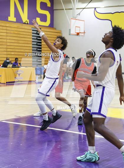 Thumbnail 3 in Strawberry Crest @ Lennard photogallery.