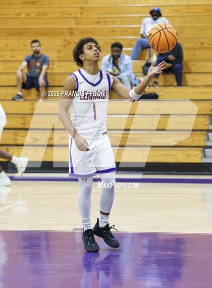 Thumbnail 1 in Strawberry Crest @ Lennard photogallery.