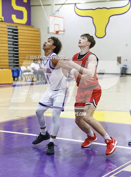 Thumbnail 1 in Strawberry Crest @ Lennard photogallery.