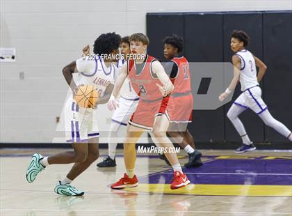 Thumbnail 1 in Strawberry Crest @ Lennard photogallery.