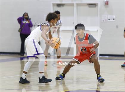 Thumbnail 1 in Strawberry Crest @ Lennard photogallery.