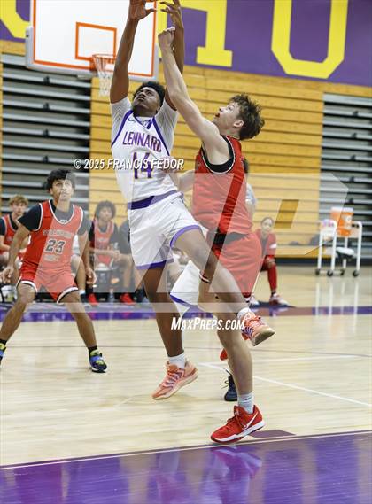 Thumbnail 3 in Strawberry Crest @ Lennard photogallery.