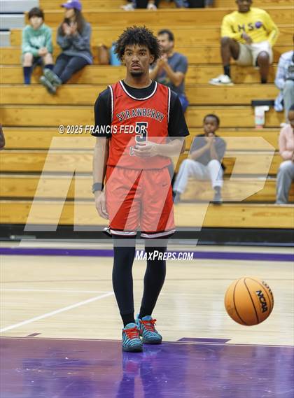 Thumbnail 3 in Strawberry Crest @ Lennard photogallery.