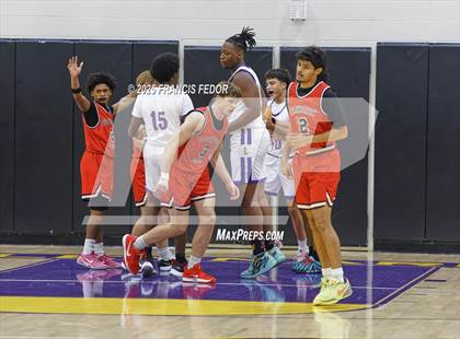 Thumbnail 1 in Strawberry Crest @ Lennard photogallery.