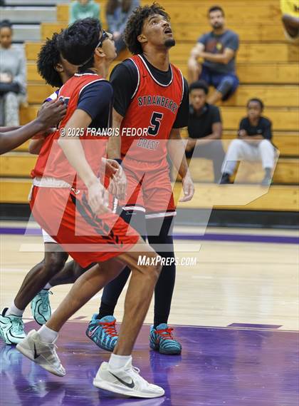 Thumbnail 1 in Strawberry Crest @ Lennard photogallery.