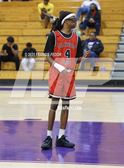 Thumbnail 2 in Strawberry Crest @ Lennard photogallery.