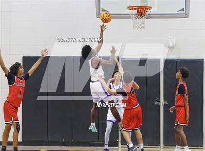 Thumbnail 1 in Strawberry Crest @ Lennard photogallery.