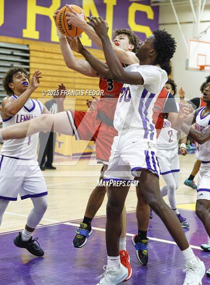 Thumbnail 1 in Strawberry Crest @ Lennard photogallery.