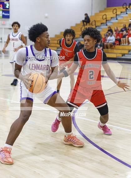 Thumbnail 1 in Strawberry Crest @ Lennard photogallery.