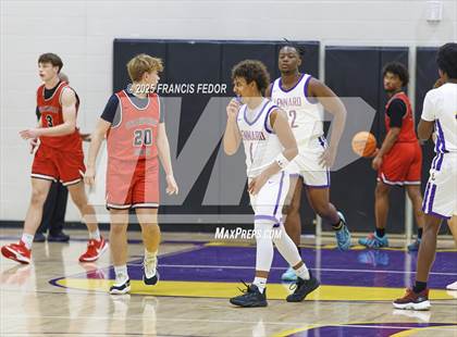 Thumbnail 1 in Strawberry Crest @ Lennard photogallery.