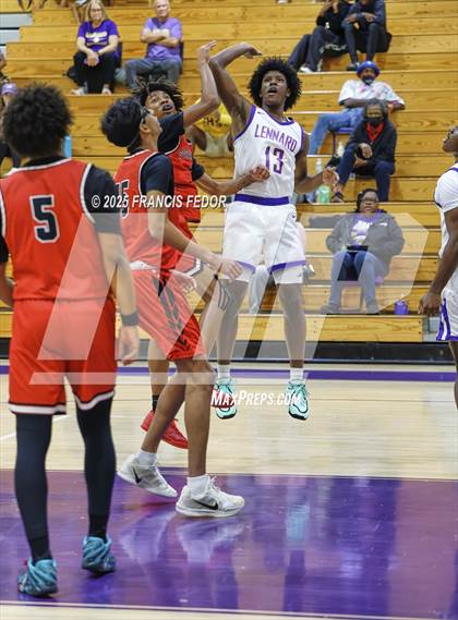 Thumbnail 3 in Strawberry Crest @ Lennard photogallery.