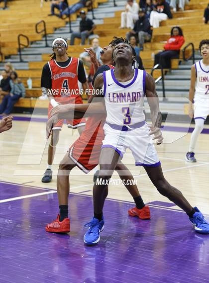 Thumbnail 1 in Strawberry Crest @ Lennard photogallery.