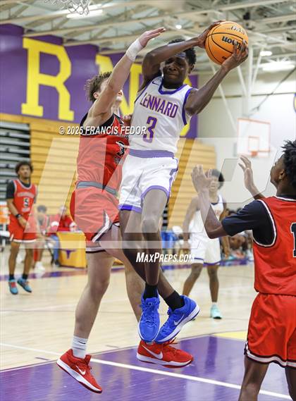 Thumbnail 2 in Strawberry Crest @ Lennard photogallery.