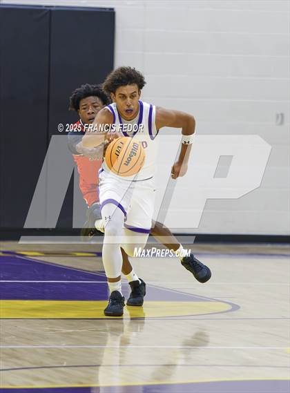 Thumbnail 1 in Strawberry Crest @ Lennard photogallery.