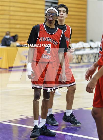 Thumbnail 1 in Strawberry Crest @ Lennard photogallery.