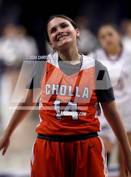 Thumbnail 1 in Cholla vs Desert View (MLK Basketball Classic) photogallery.