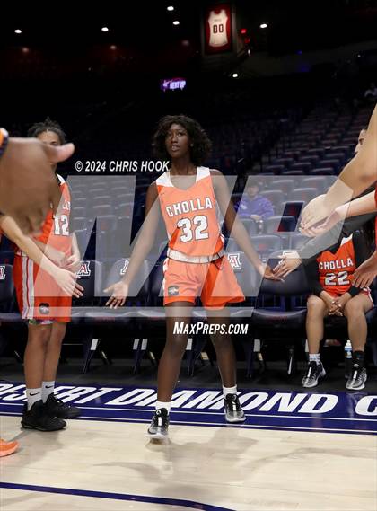 Thumbnail 2 in Cholla vs Desert View (MLK Basketball Classic) photogallery.