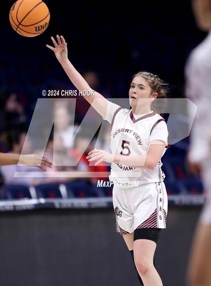 Thumbnail 2 in Cholla vs Desert View (MLK Basketball Classic) photogallery.