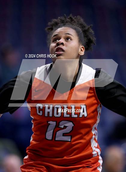 Thumbnail 3 in Cholla vs Desert View (MLK Basketball Classic) photogallery.